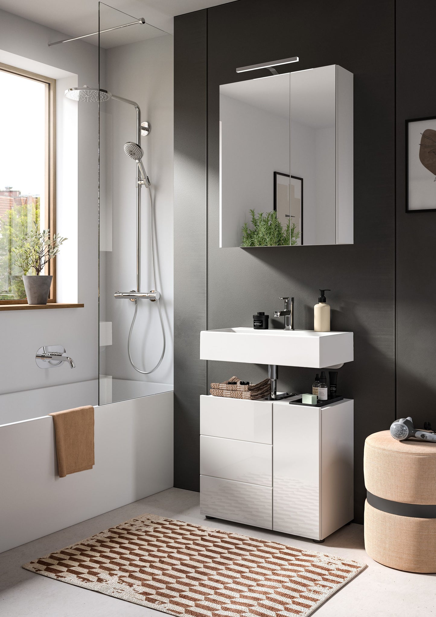 Homes & Jones Badezimmerspiegelschrank über dem Waschtisch an der Wand