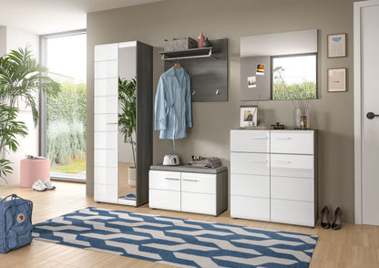 Wandspiegel über Sideboard, rechteckig, schmaler dunkler Rahmen