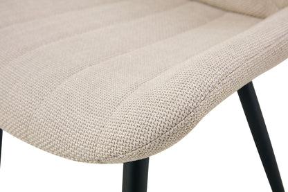 Nahaufnahme Stoff-Sitzfläche in hellem Creme, strukturierter Webstoff und Naht