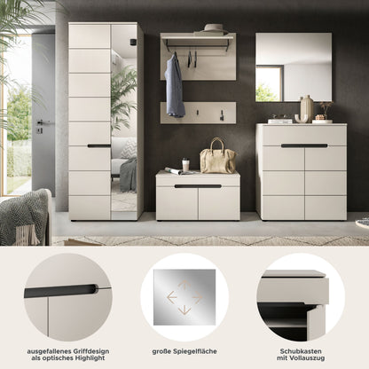Garderoben-Set mit großen Spiegelflächen und Griffdetails: weiße Fronten, Zubehör-Infografik