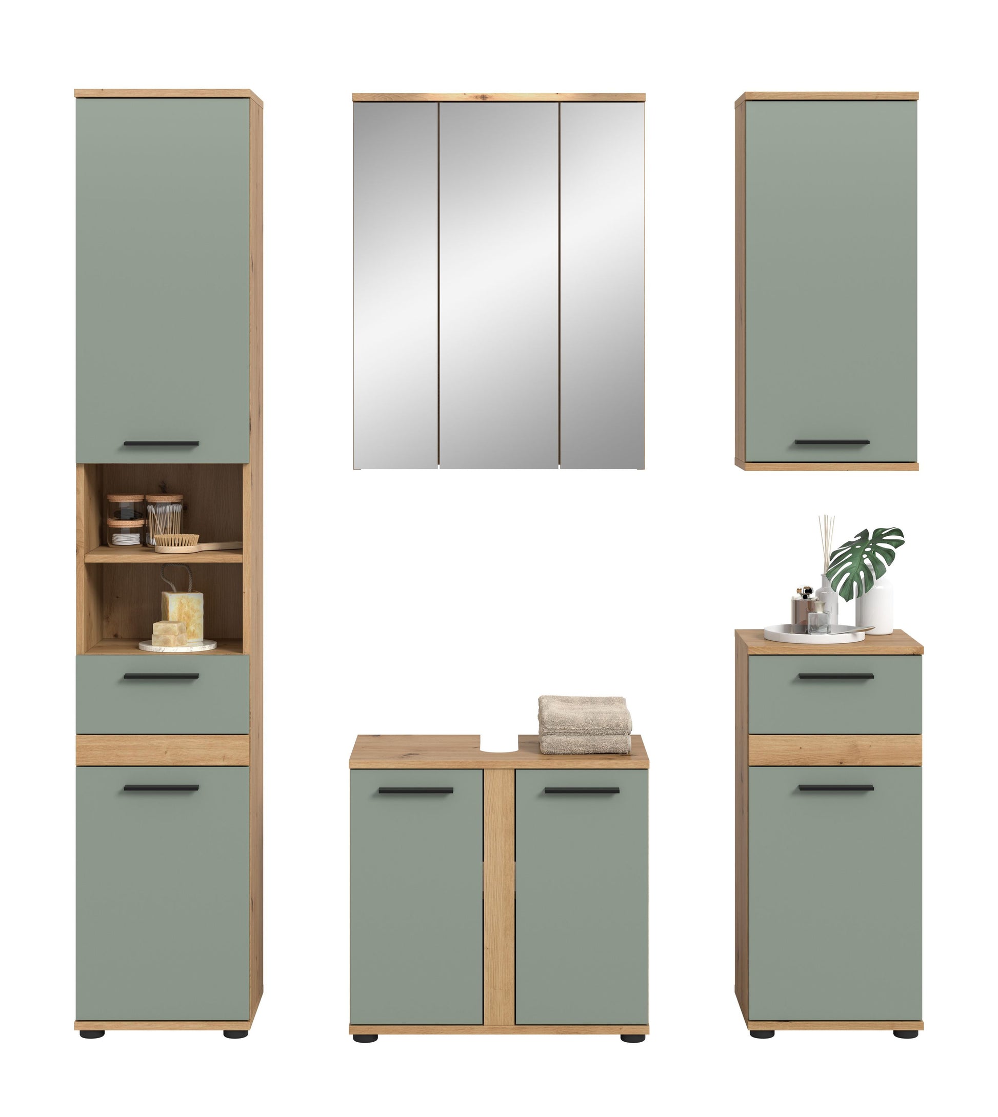 Badmöbel-Set aus Hochschränken und Unterschrank mit mintfarbenen Fronten und Griffleisten.