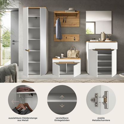 Garderoben-Set mit geöffneten Türen und Ablagefächern: Spiegelschrank, Schuhschrank, Hängeset