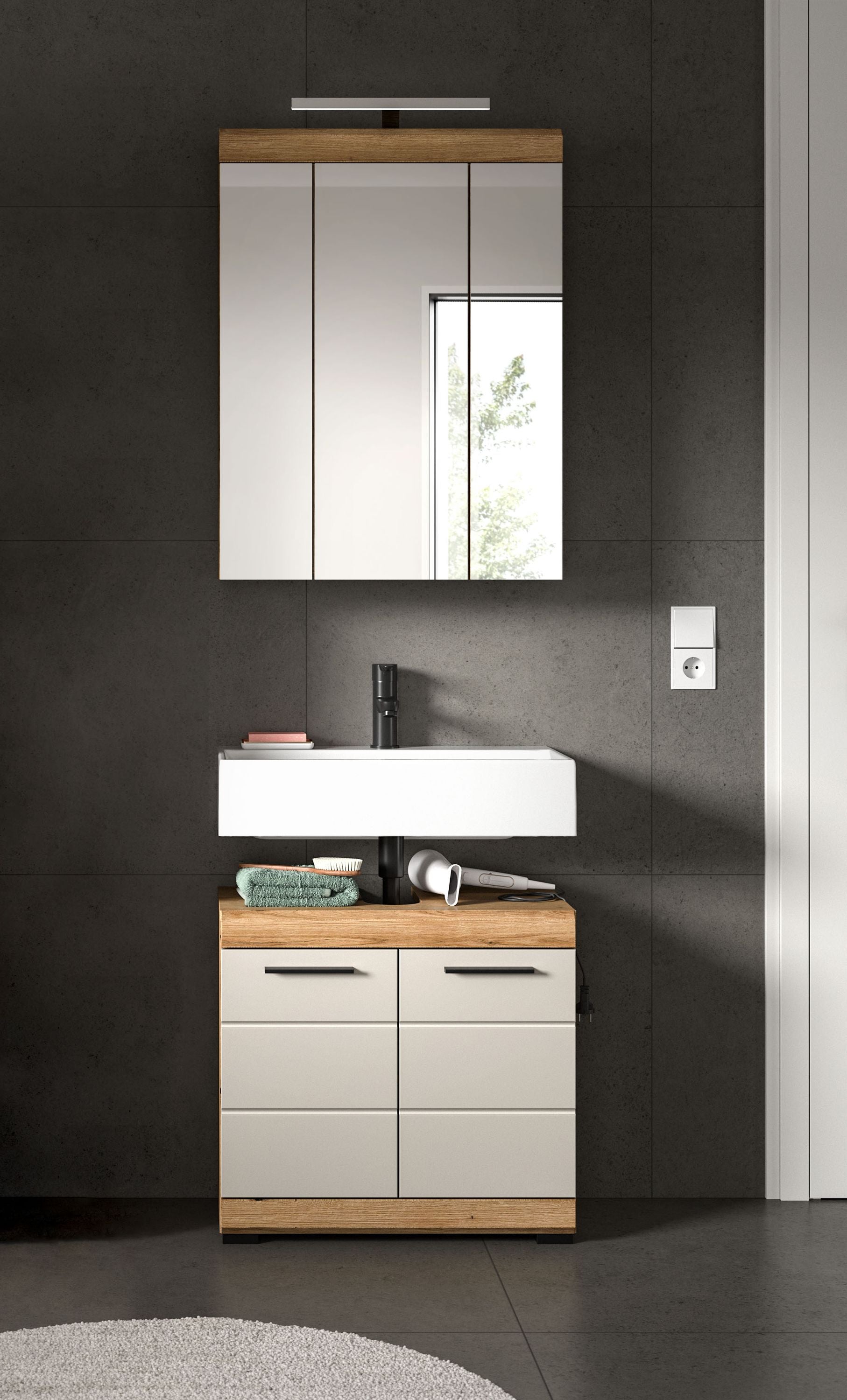 Badezimmerset mit Spiegelschrank mit Leuchte und Waschtischunterschrank mit zwei Schubfächern