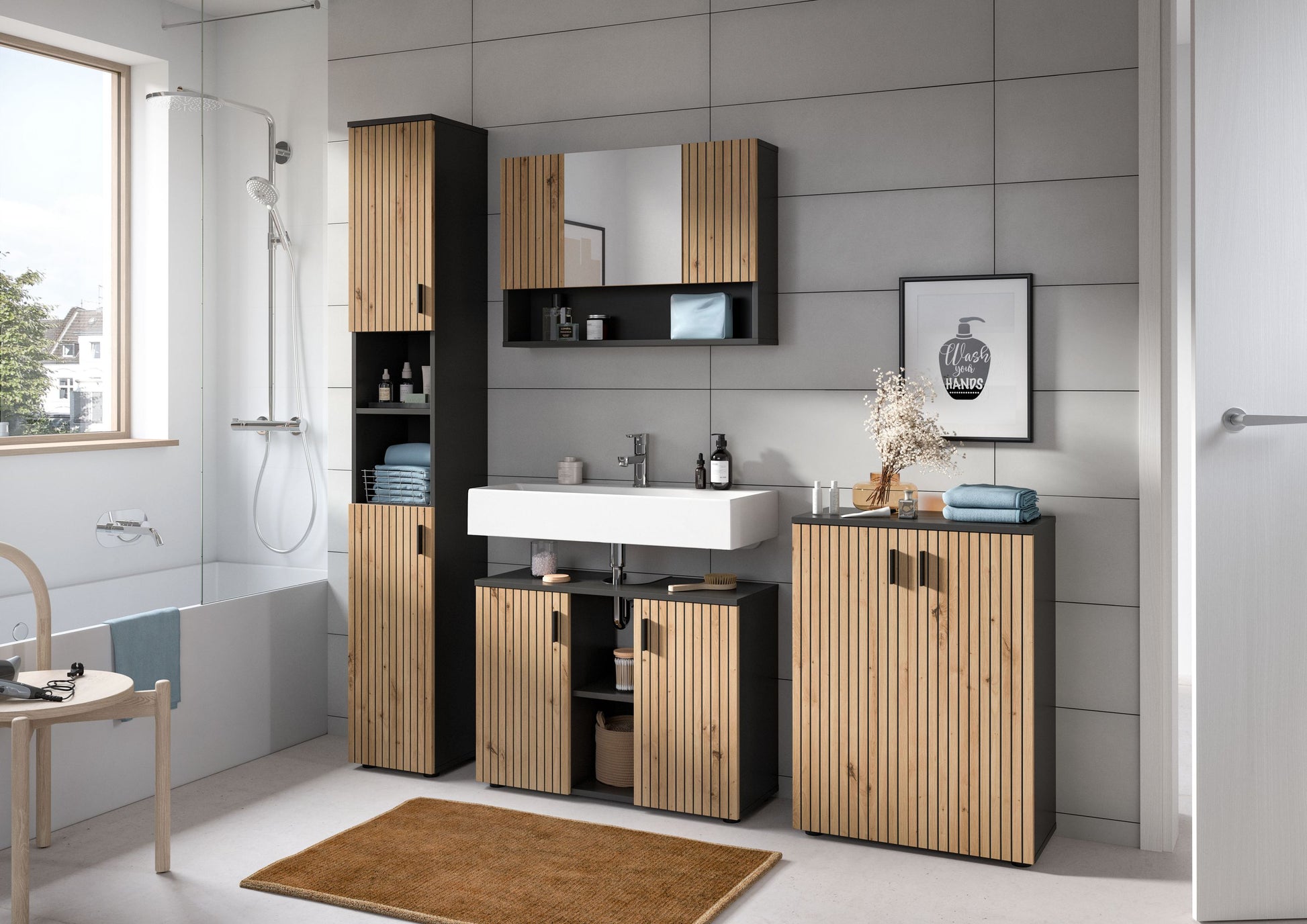 Badschrank mit Holzlamellentüren und schwarzer Rückwand, Unterteil für Waschbecken