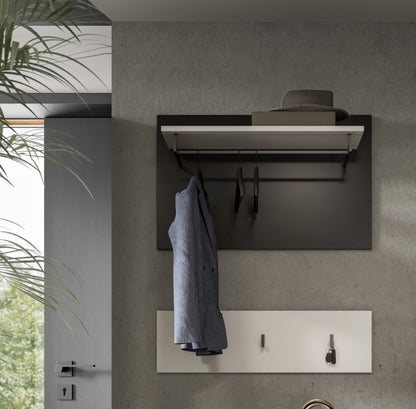 Homes & Jones Wandgarderobe mit Hutablage, drei Kleiderhaken und Garderobenpaneel