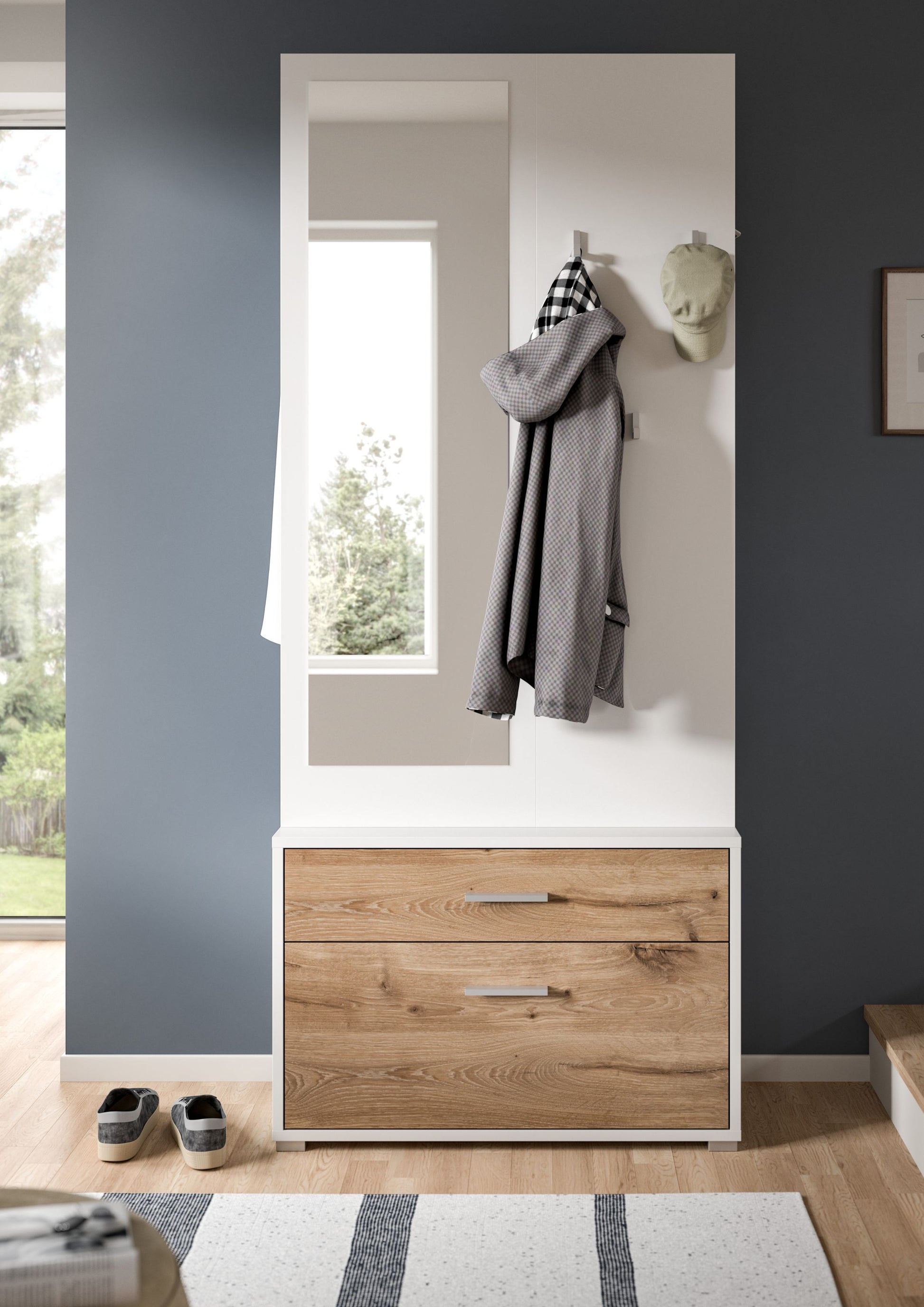 Garderobe mit Spiegel, Garderobenhaken und zwei breiten Schubladen