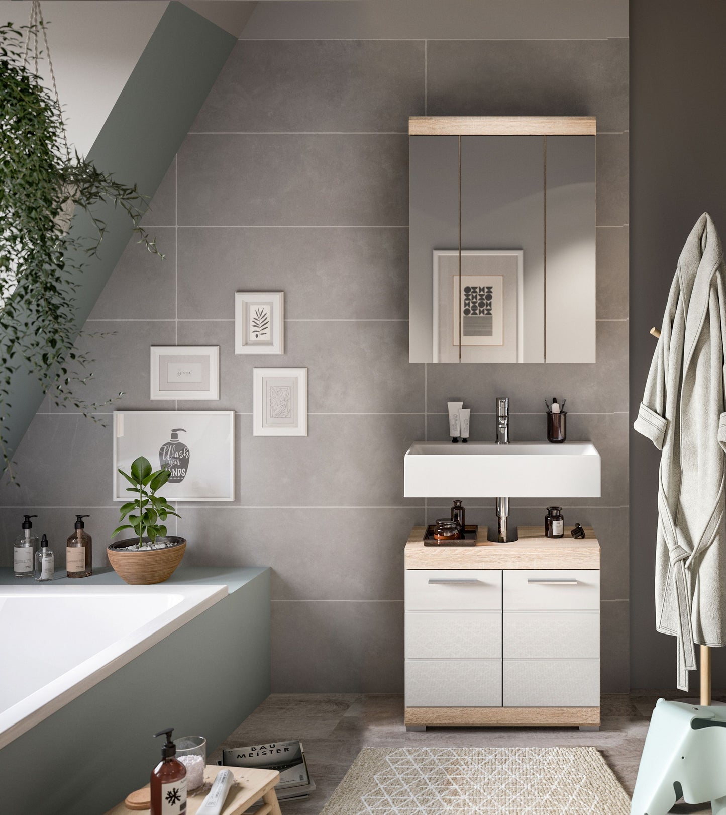Badezimmerset mit Waschtischunterschrank und Spiegelschrank, Eichendekor und graugrüne Front