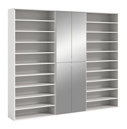 Weißer Garderoben-Schrank mit mittlerer Tür und seitlichen offenen Fächern.