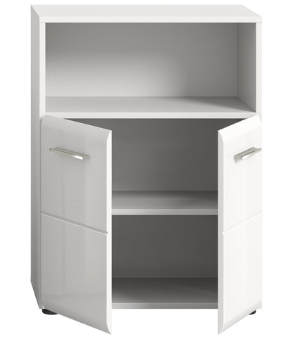 Weißer Badschrank mit zwei seitlichen Türen, offenem Regalfach im oberen Bereich