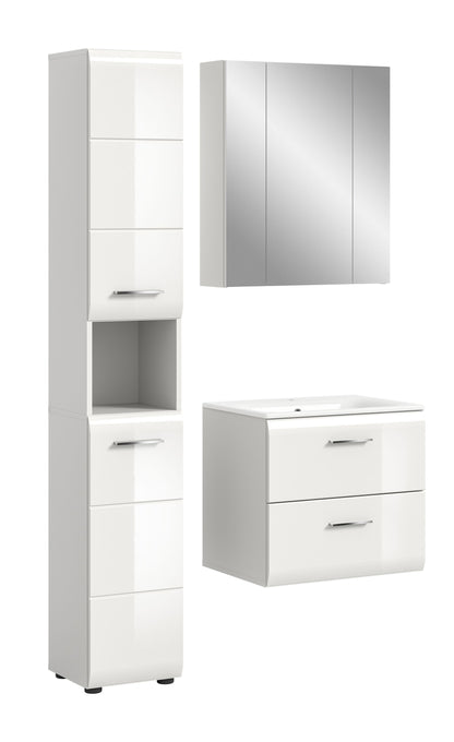 Badezimmer-Set von Homes & Jones: weißer Hochschrank, Spiegel-/Schrank mit grauen Türen, Waschtisch.