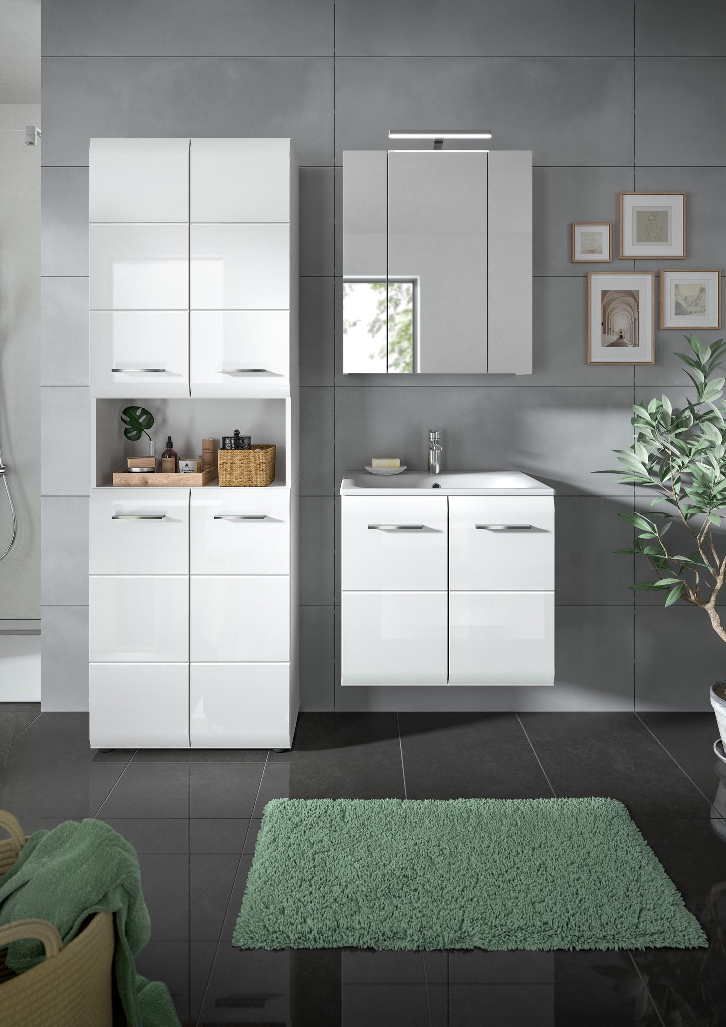 Badmöbel-Set: Hochschrank, Spiegelschrank und Waschtischkommode in Weiß mit Schubladen