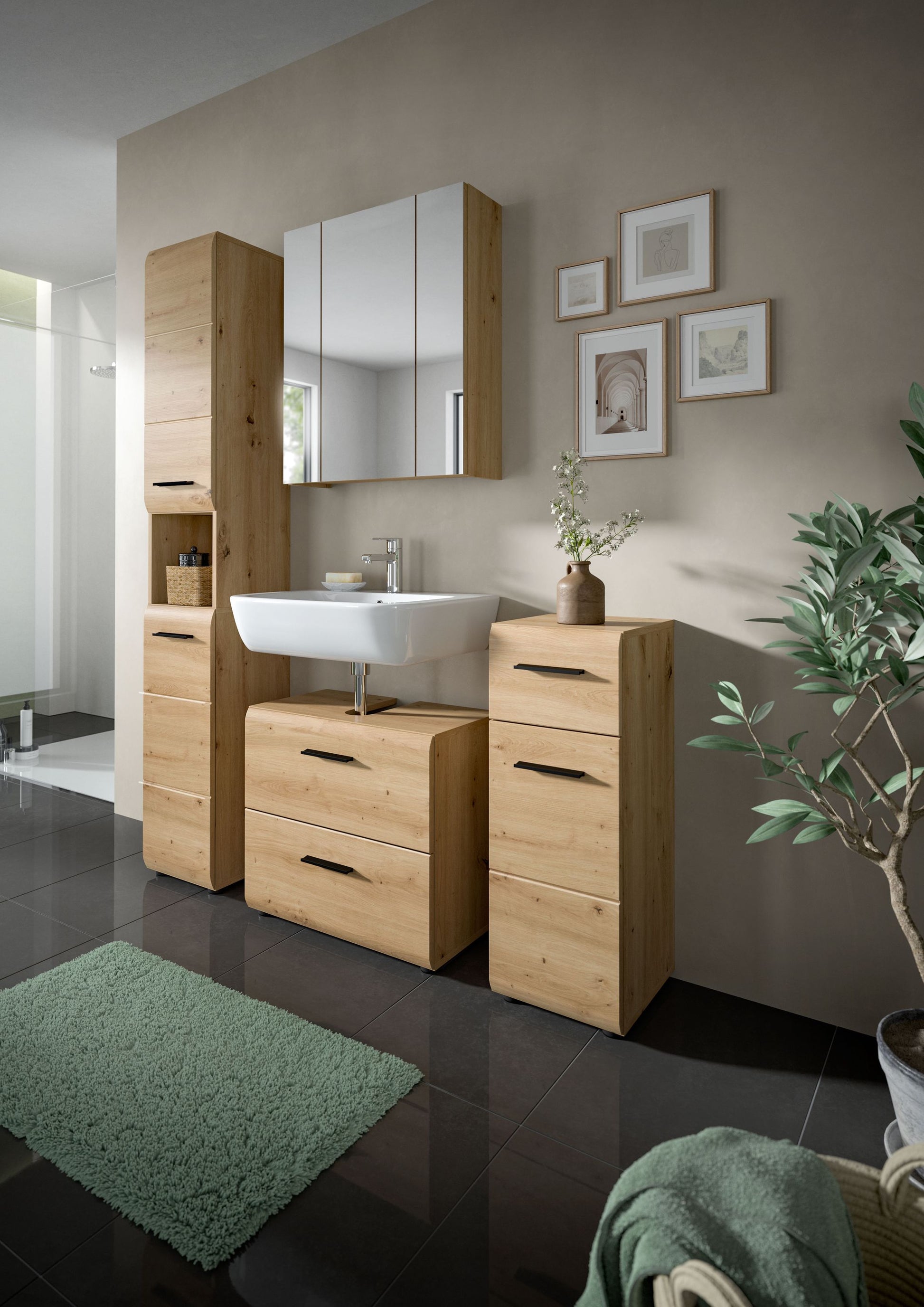 Badezimmer-Set in Holzoptik: Waschtisch mit Schubladen, Hochschrank und Spiegelschrank