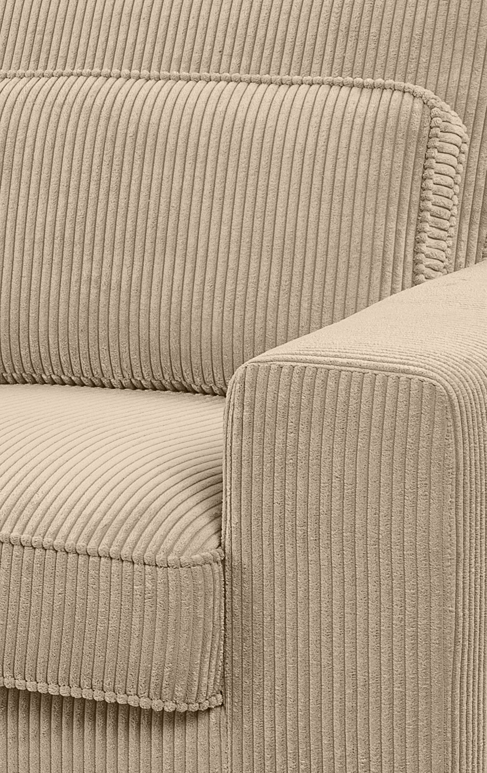 Cord-Ecksofa mit Recamiere: Sitz und Armlehne in Beige, gerundete Kanten, sichtbare Nähte
