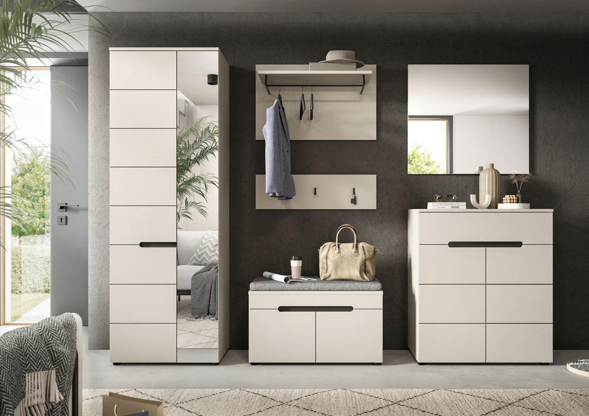 Garderoben-Set mit weißen Fronten, Spiegel und Wandgarderobe aus Holz mit Haken