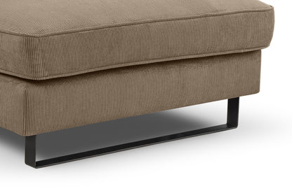 Fuß und Seitenansicht vom Cordsofa in Beige: horizontales Rippmuster, schwarze Metallfüße