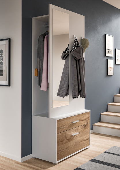 Garderobe mit Spiegel, Haken und zwei Schubladen, daneben offene Fächer