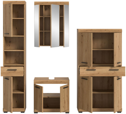 Badezimmerset im Holzdesign mit offenen Fächern am Spiegelschrank und Hochschrank