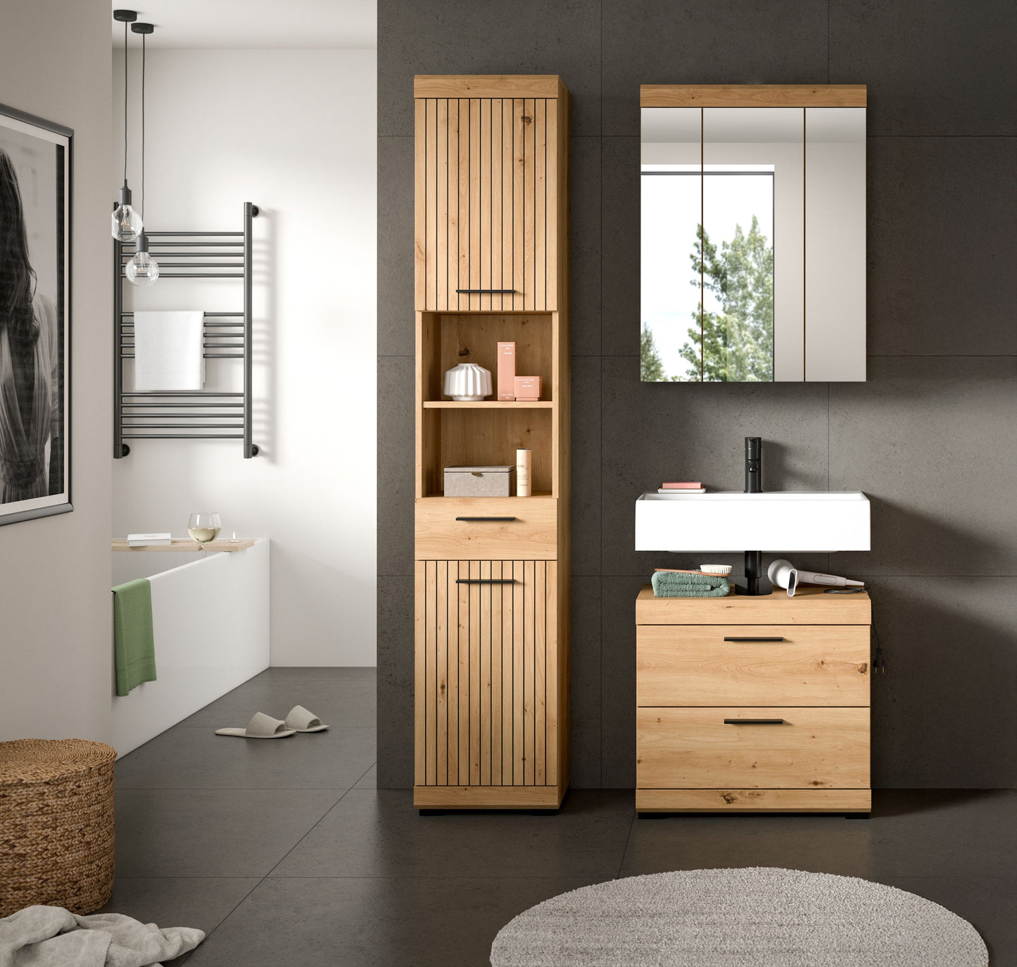 Badmöbel-Set mit Hochschrank, Spiegelschrank und Waschtischkommode, Holz- und Weißoptik