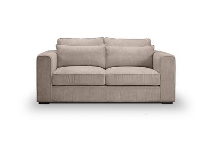 Polstersessel (2,5-Sitzer) aus beigem Cordstoff, frontale Ansicht mit breiten Armlehnen