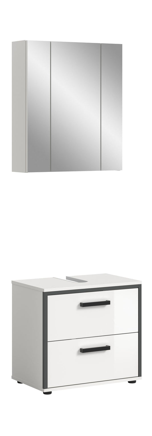 Badspiegelschrank mit zwei Türen, weißes Gehäuse und silbernen Griffen